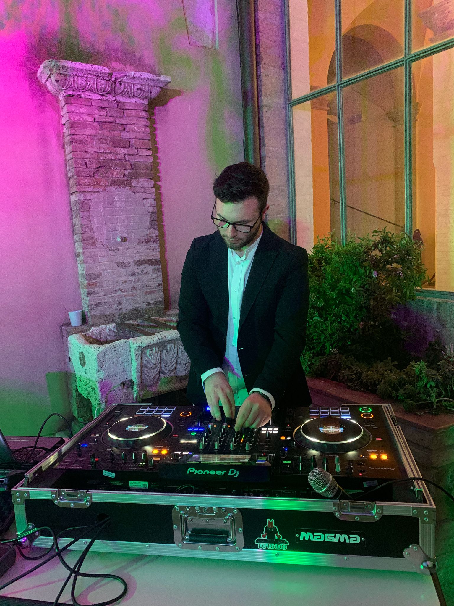 Festa privata con DJ-DADO